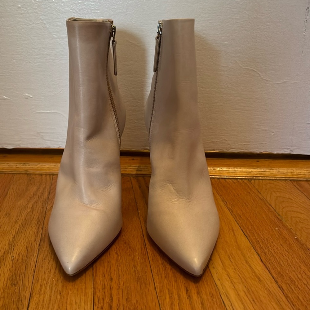 Schutz brand new Mikki cream ankle boots. Never worn. Size 8